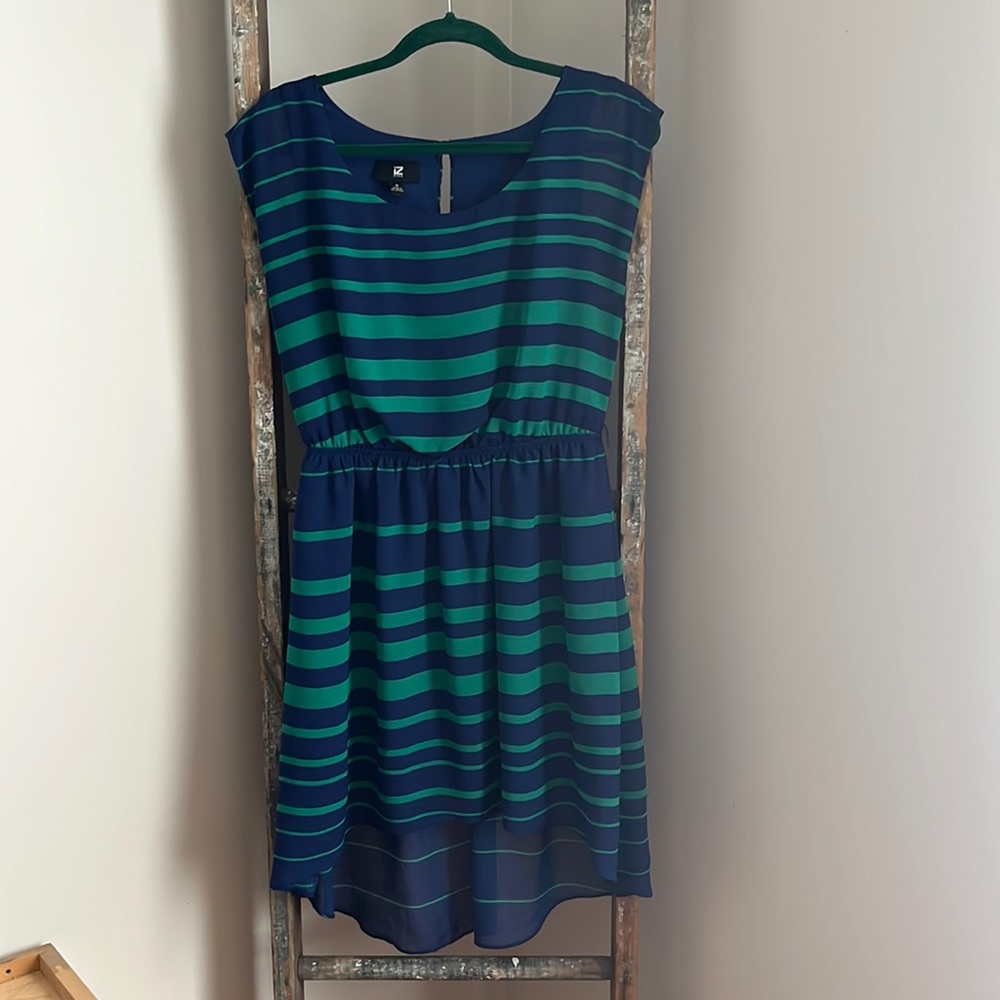 EUC! iZ Byer Blue Teal Hi-Low stripe dress with defined waist